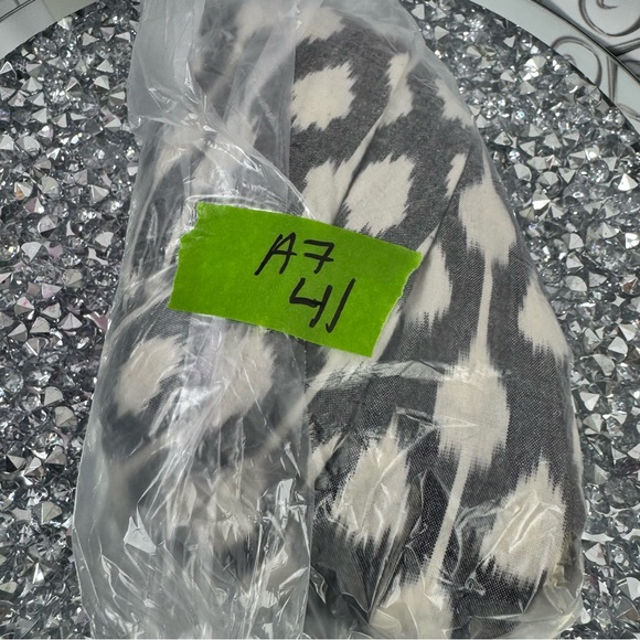 Charlie Paige Monochrome Sleeveless Dress with Pink Accents tassles boho cotton - Picture 8 of 9